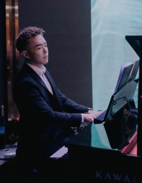 Mr Darren Lam